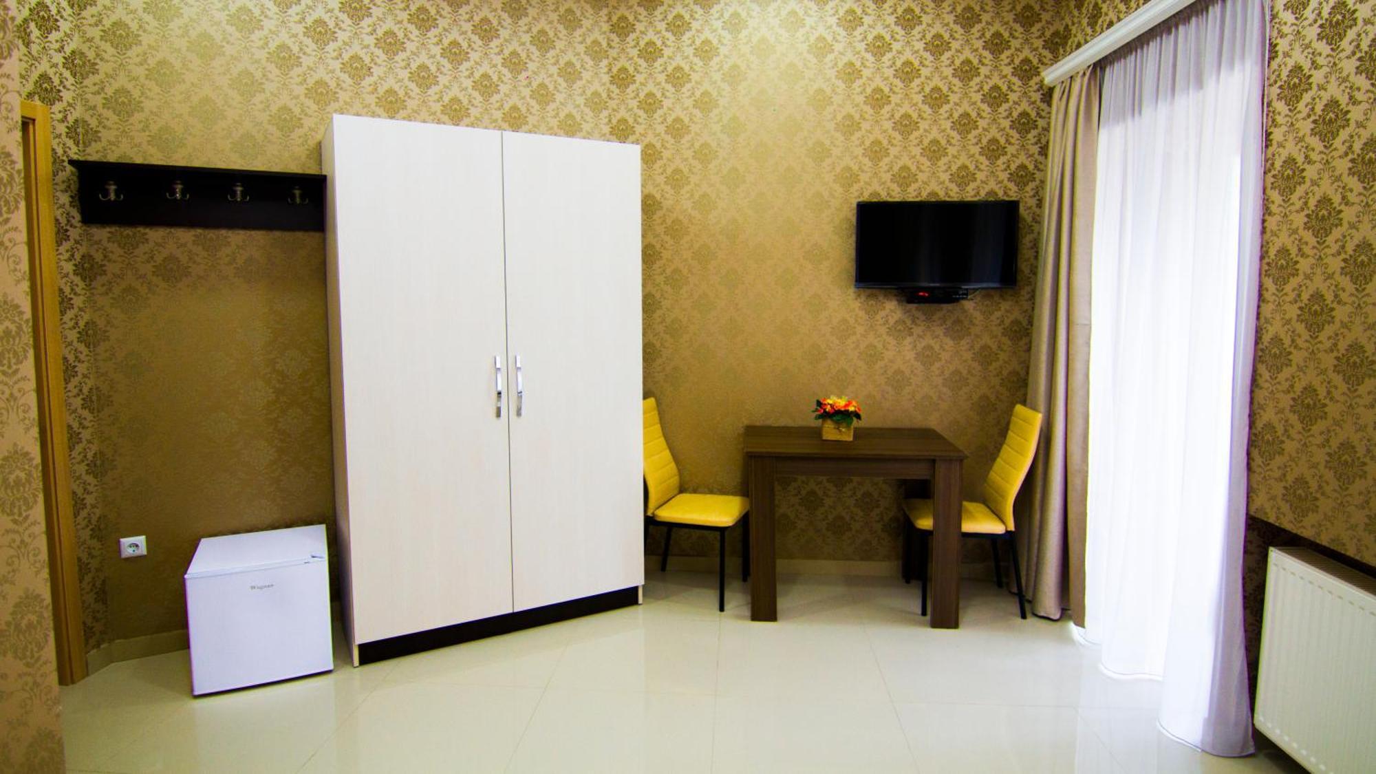 Hotel Care Inn Tbilisi Exterior photo