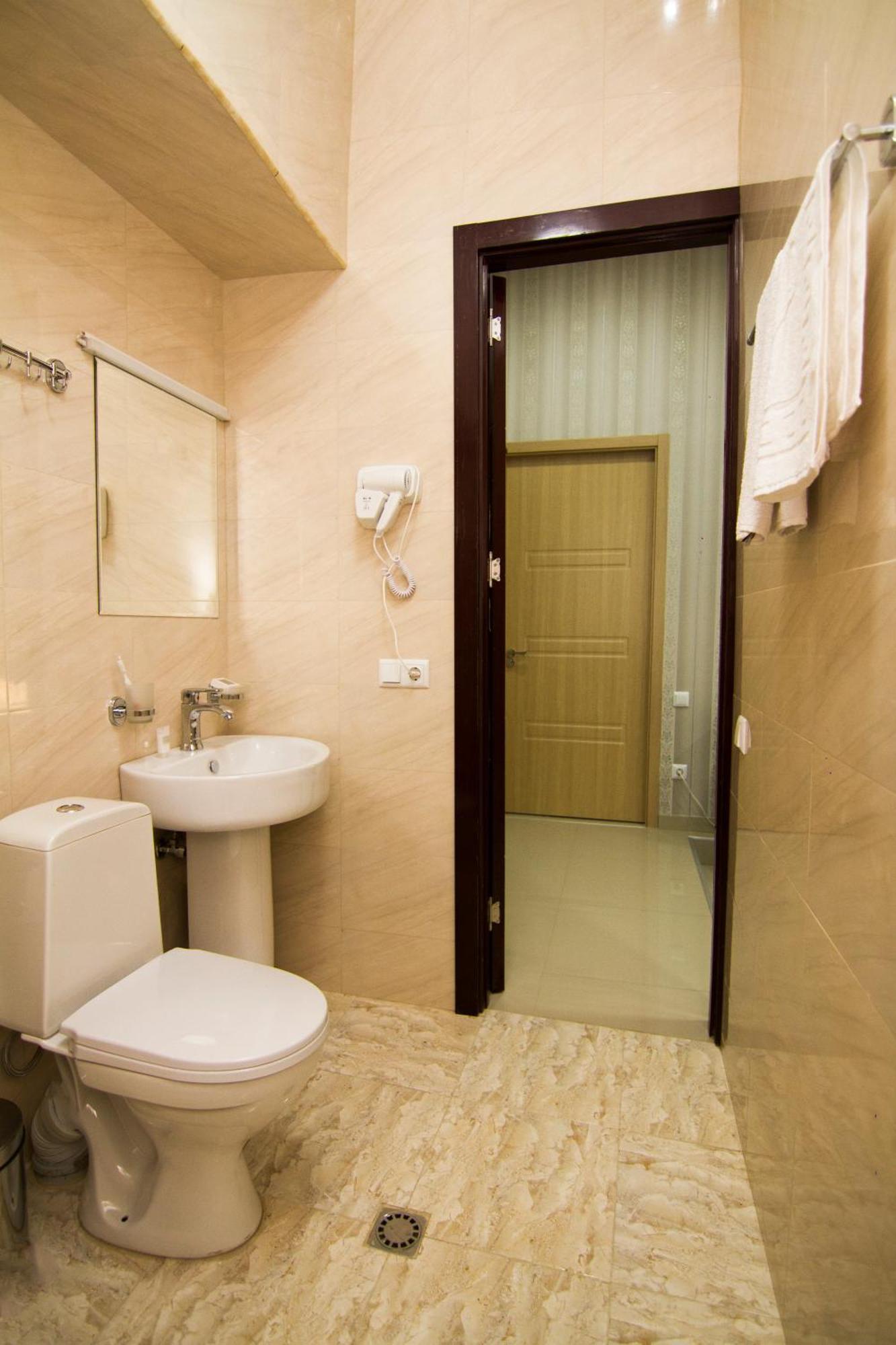 Hotel Care Inn Tbilisi Exterior photo