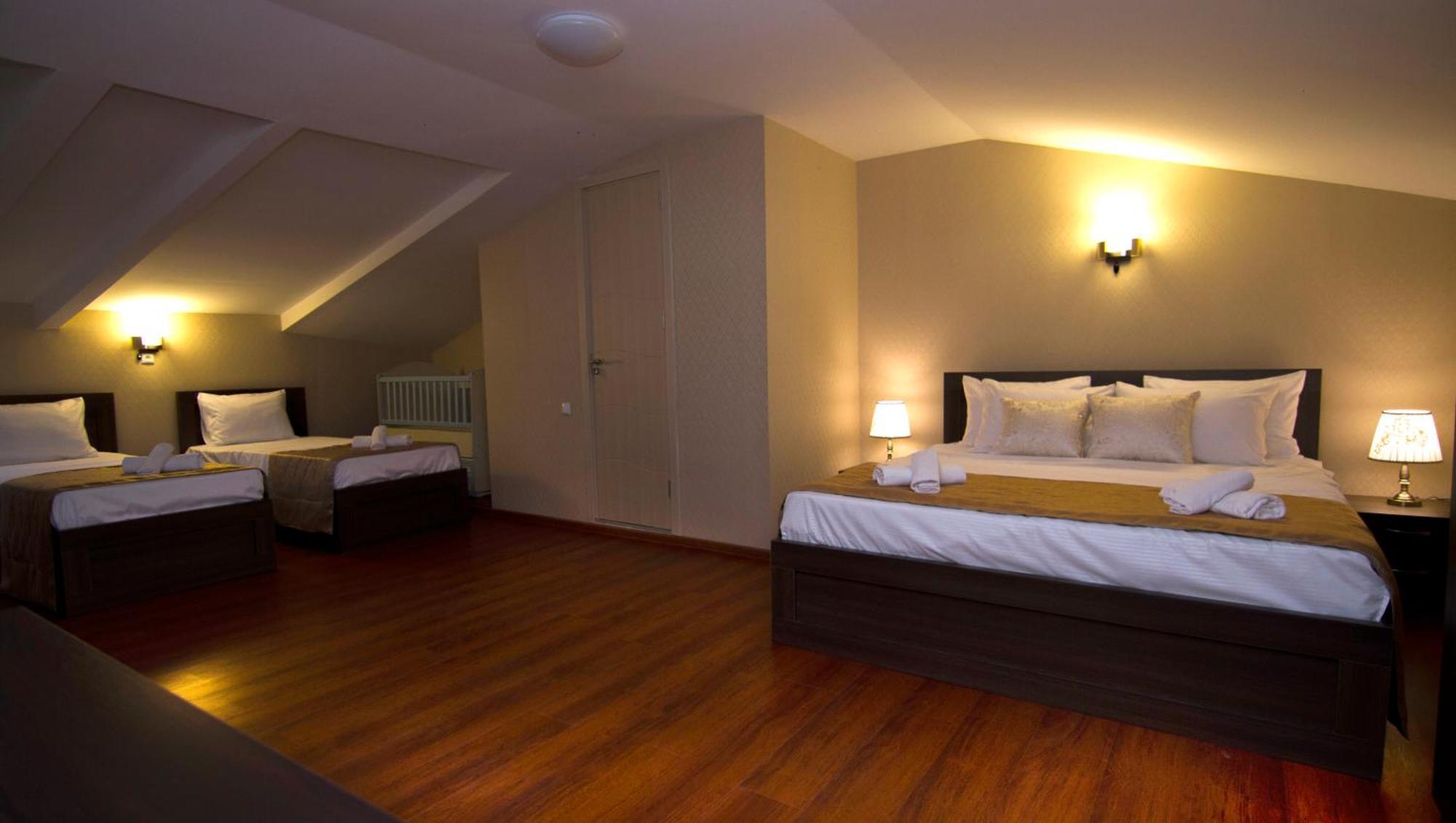 Hotel Care Inn Tbilisi Exterior photo
